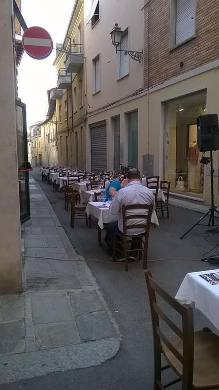 Locanda San Fiorenzo Fiorenzuola dʼArda Exterior foto
